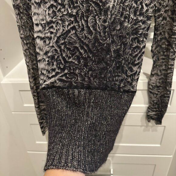 Sheer Mesh Sweater – Black & Silver - Picture 4 of 4